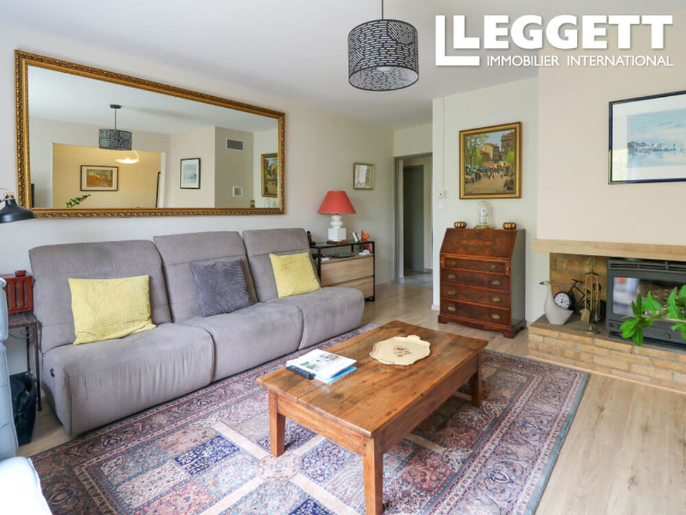 Vente Maison Villa de plain-pied magnifiquement rénovée avec garage et jardin privé à pied du center d'Uzès. UzÈs