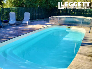  Maison  vendre 15 + pices 302 m