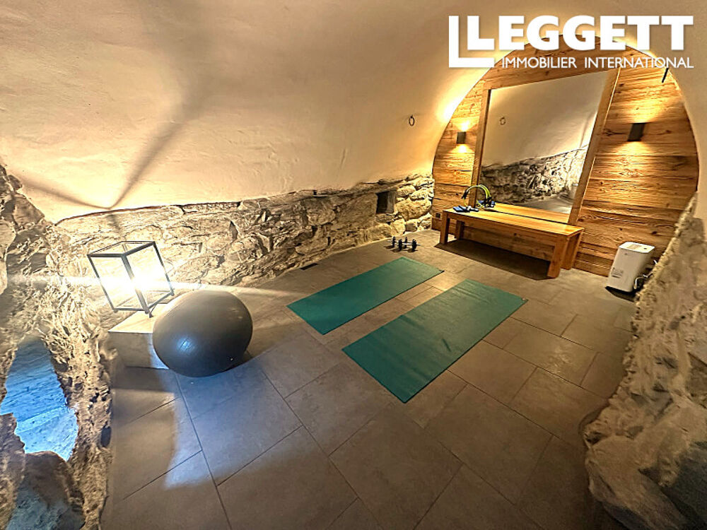 À vendre à Bourg-Saint-Maurice - Les Arcs, chalet de 6 chambres avec un appartement indépendant de 2 chambres