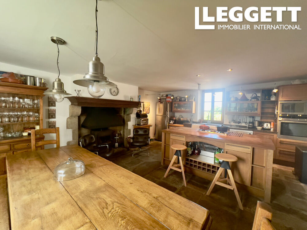Vente Maison Charmante propriété en pierre rénovée avec grange, annexe et jardin Saint-priest-la-feuille