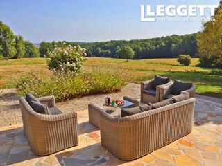  Maison  vendre 6 pices 325 m