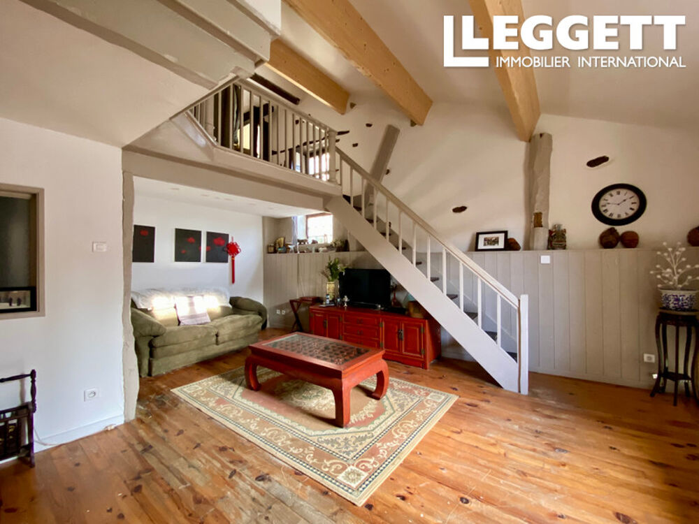 Maison atypique de 5 pièces à Rochechouart avec jardin