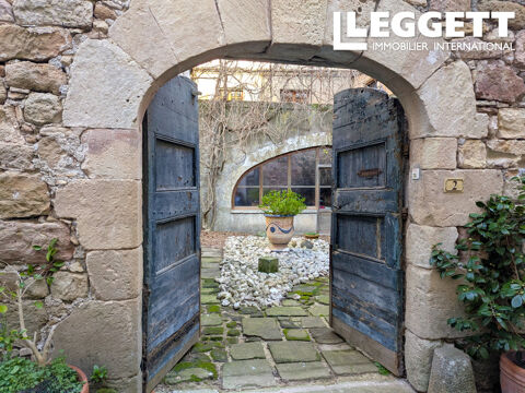   Ancienne maison de ma�tre en pierre r�nov�e dans un joli village. Maison - 14 pi�ce(s) - 380 m�