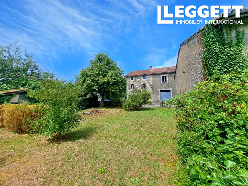 Maison 4 pièces 137 m² · à Roumazières-Loubert · 137 m² · 94 000 €