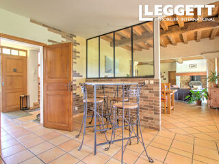  Maison à vendre 15 + pièces 318 m²
