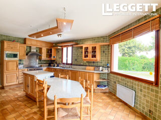  Maison � vendre 9 pi�ces 196 m�