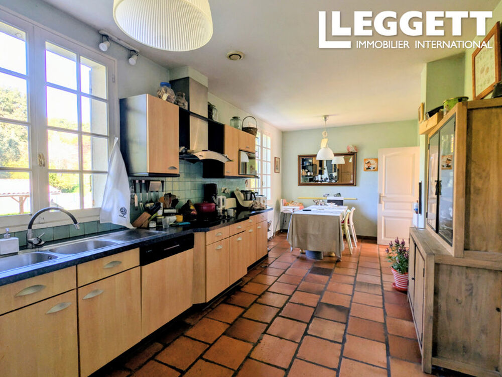 Vente Maison Maison 220 m2 Fargues-Saint-Hilaire Fargues-saint-hilaire