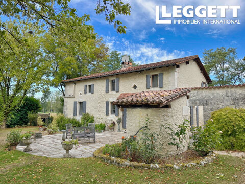   Belle propri�t� en pierre avec maison d'amis/g�te et studio, piscine, jardins et hangar. Situation paisible. Maison - 12 pi�ce(s) - 355 m�