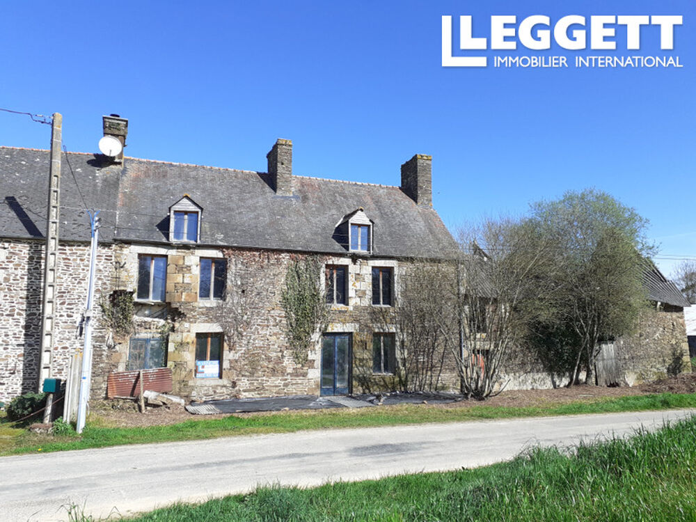 Belle longère mitoyenne avec bâtiment annexe à rénover, sise dans un hameau tranquille à 15 km du Mt St-Michel