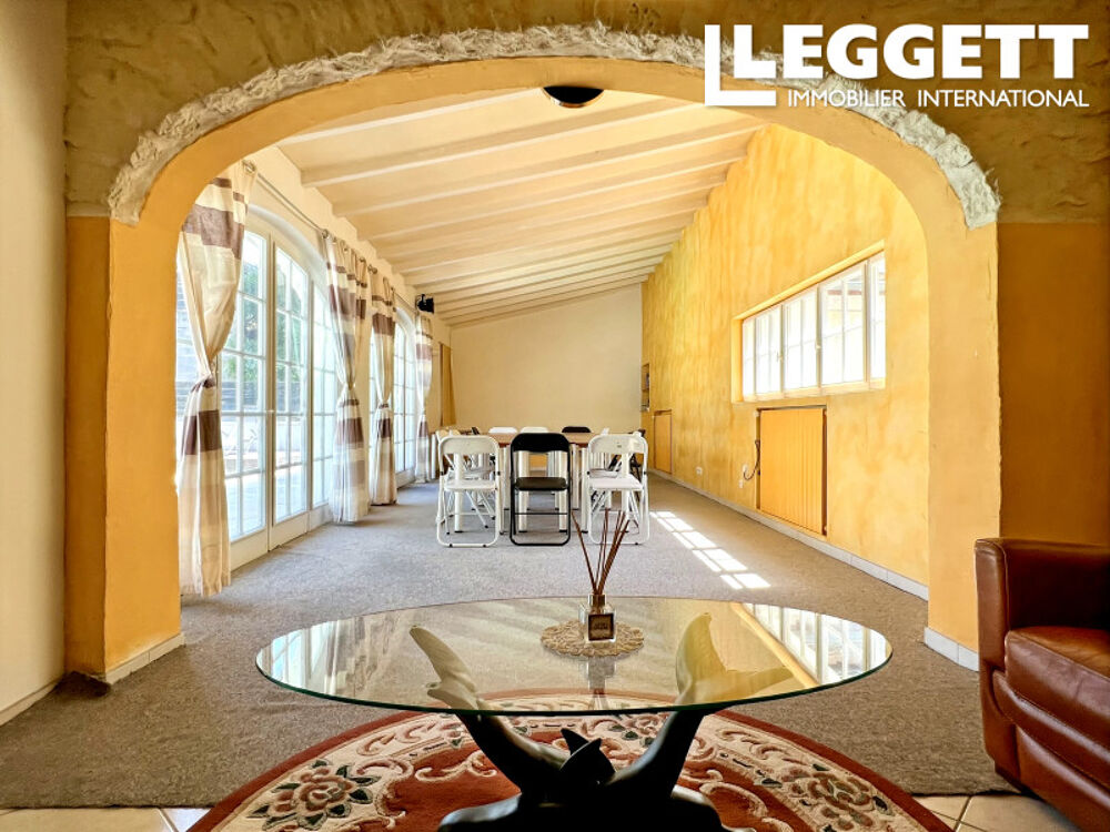 Vente Maison Maison 3 chambres, maison d'amis 4 chambres, salle de séminaire,piscine, terrain 6353m², entre Saintes/Pons. Courcoury