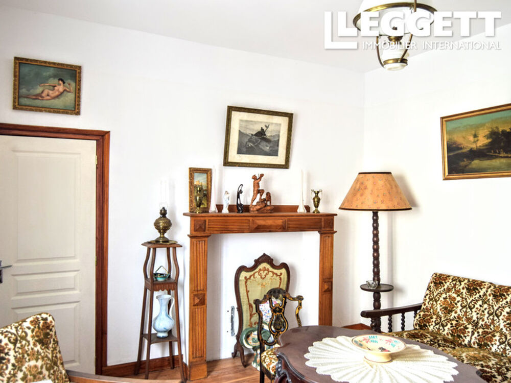 Vente Maison Maison individuelle de six chambres avec deux studios indépendants dans le village de Loures-Barousse. Loures-barousse