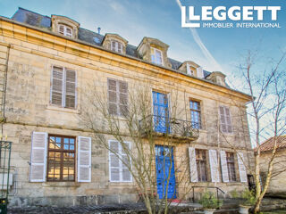  Propri�t�/ch�teau � vendre 10 pi�ces 275 m�