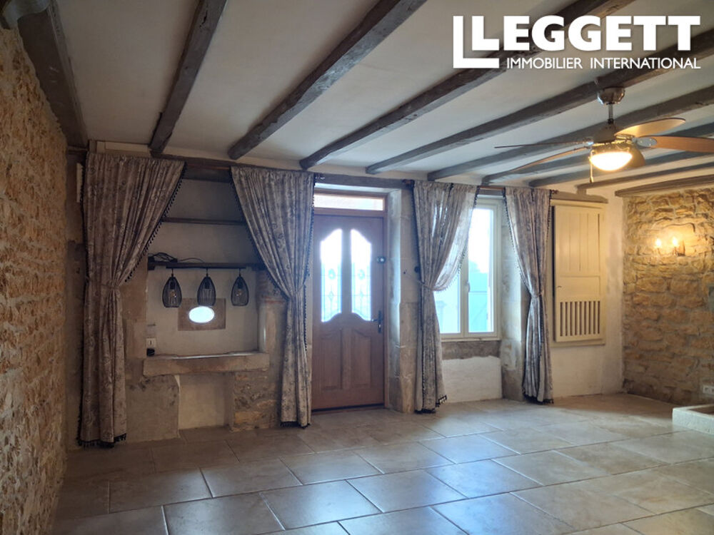 Vente Maison Maison de campagne individuelle de caractère avec trois chambres et une grange GenouillÉ