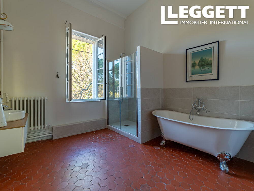 à vendre  Propriété/château Saint-Ambroix (30500)