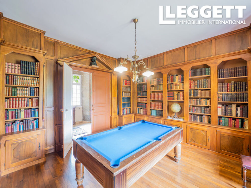 à vendre  Propriété/château Geay (79330)