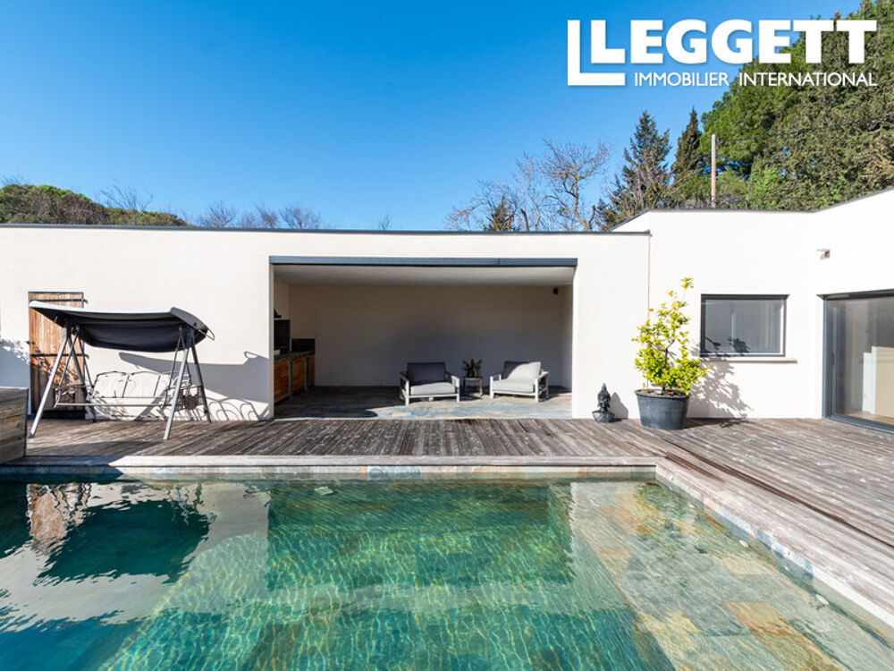 Maison contemporaine de plain-pied avec terrasse plein sud, piscine au sel, cuisine d?été et sans vis-à-vis