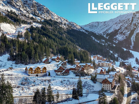   APPARTEMENT T2 SUR PLAN A VENDRE A OZ EN OISANS AVEC GARAGE, LOCAL A SKI, LOCAL A VELOS Appartement - 2 pi�ce(s) - 54 m�