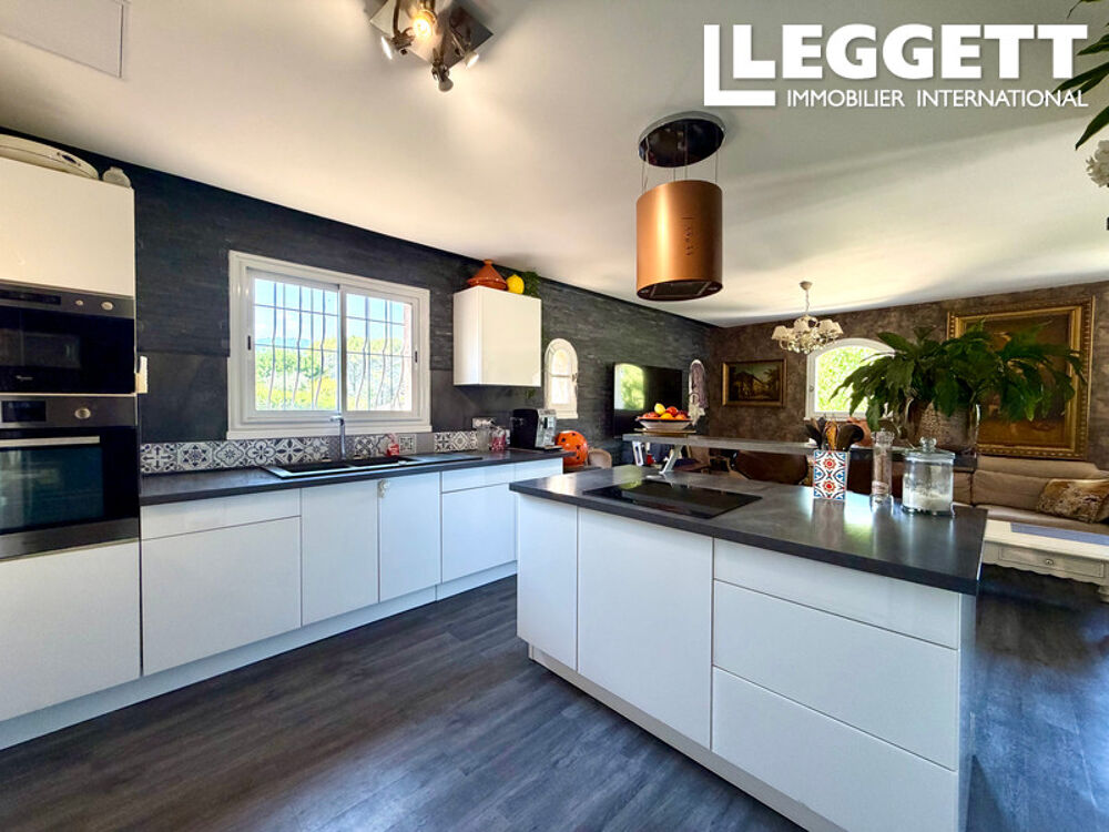 Spacieuse villa familiale avec appartement indépendant, piscine et magnifiques jardins ? Peymeinade