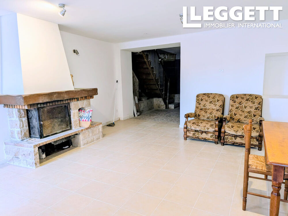 Vente Maison Spacieuse propriété rénovée avec studio indépendant et jardin, située à quelques pas du centre d'Aubusson. Aubusson