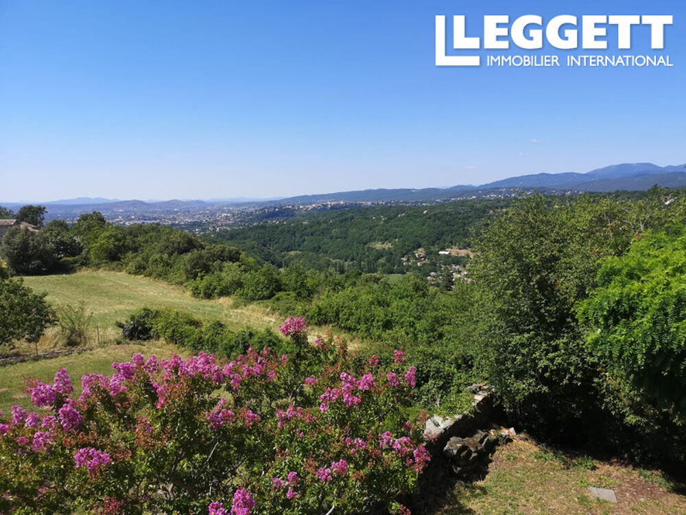 Vente Terrain Terrain à bâtir (8 500 m²) avec Permis de Construire dans un Hameau de Caractère près d'Aubenas. Aubenas