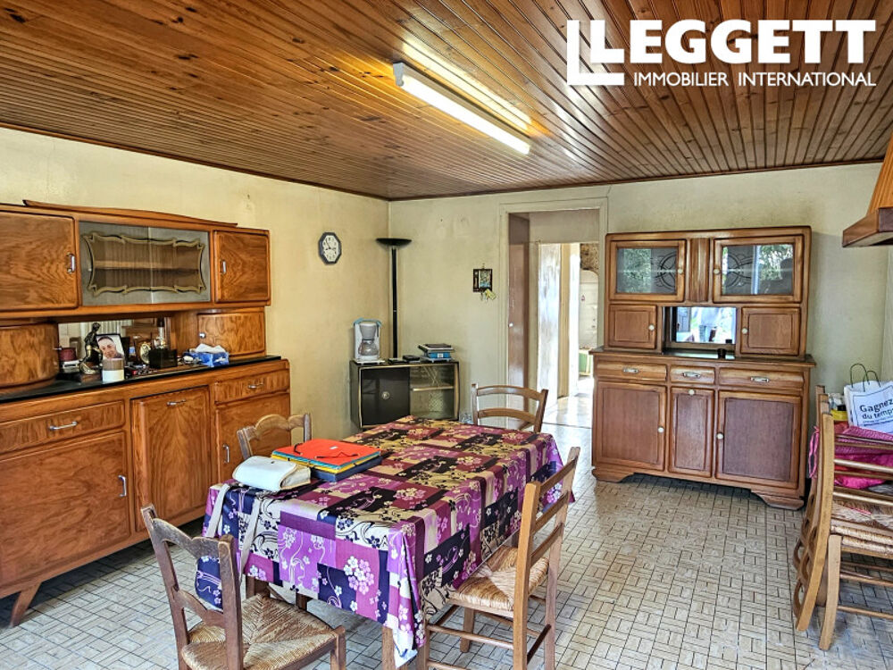 Vente Maison Maison en pierre habitable à rénover avec garage, puits, dépendances et grand jardin à Bourneau DPE E Bourneau