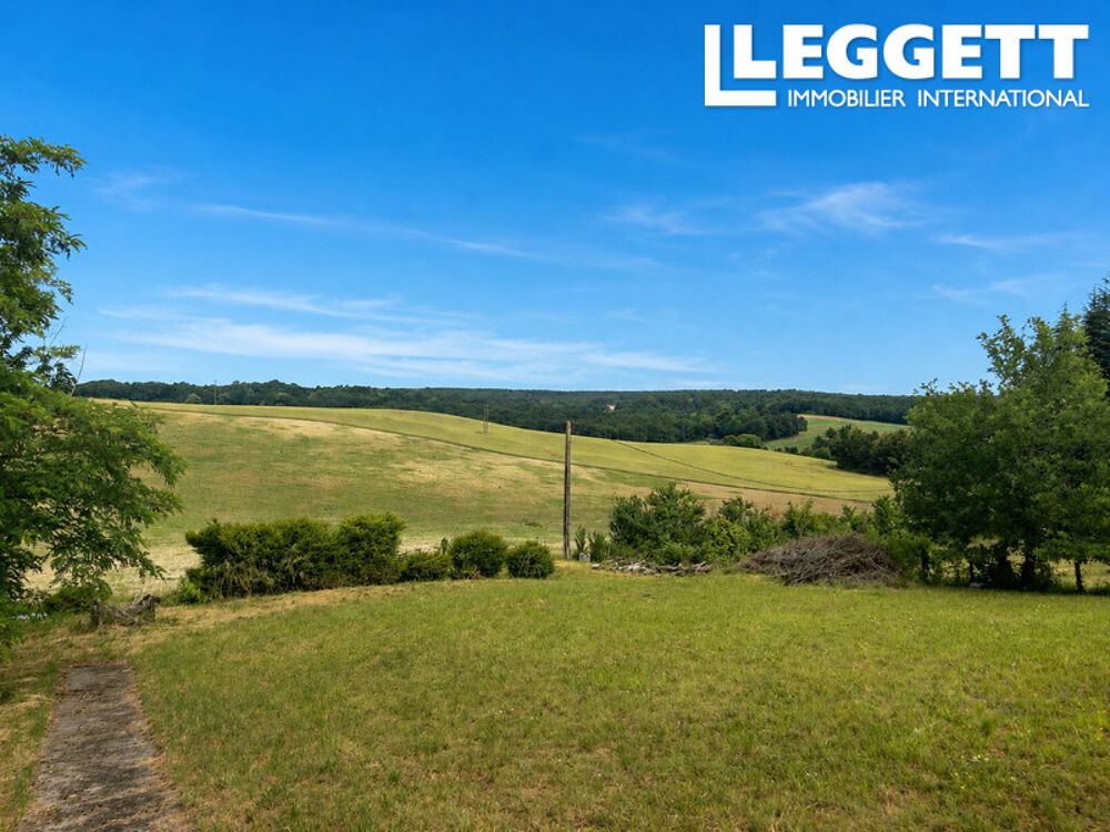 Petite maison à rénover avec beau terrain et joli point de vue