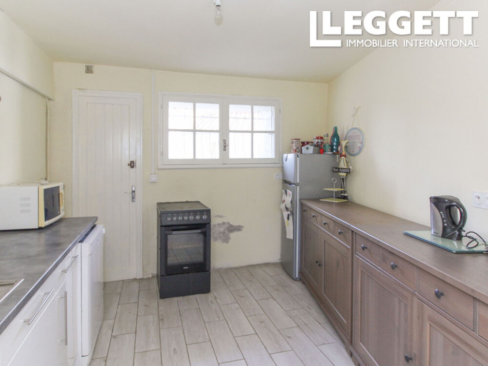 Vente Maison Maison de 3 chambres dans un hameau tranquille à côté de Thénezay. Travaux à prévoir - toiture et un plafond ThÉnezay