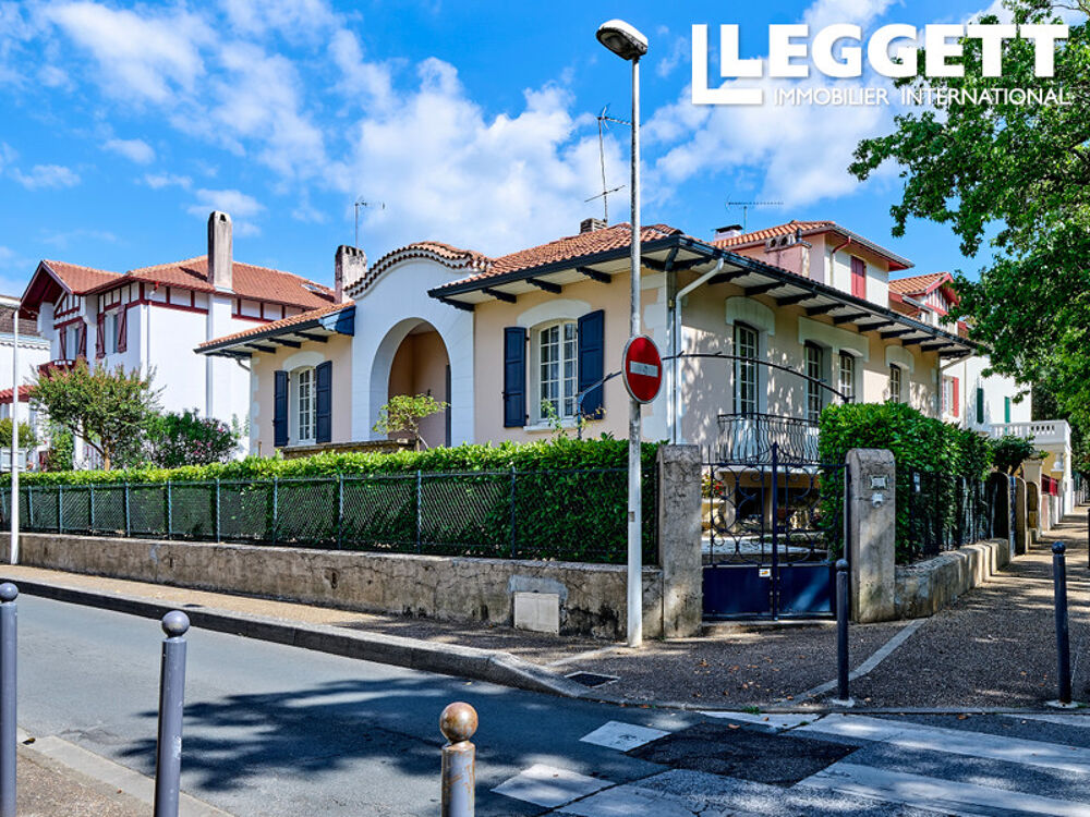 Vente Maison Villa d'architecte classée située au coeur du quartier St Vincent à DAX Dax