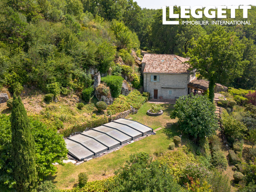 Vente Maison Maison de caractère avec vue panoramique, piscine et environnement exceptionnel près de Montcuq Montcuq-en-quercy-blanc