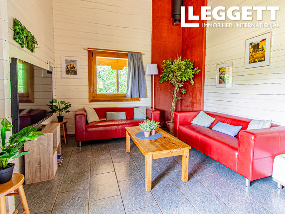 Vente Maison Chalet spacieux avec grande terrasse, jardin privé et excellents équipements Mauroux