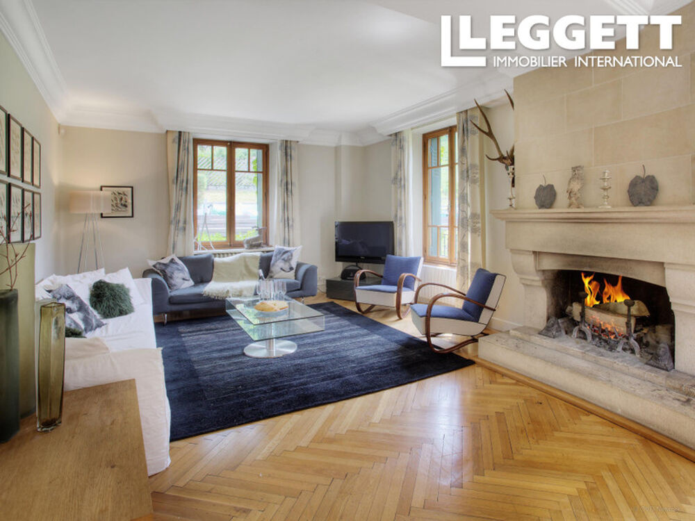 Vente Maison Manoir en Haute-Savoie avec deux habitations, piscine, tennis, vue montagne, proche Annecy, ski et Genève Le petit bornand les glieres