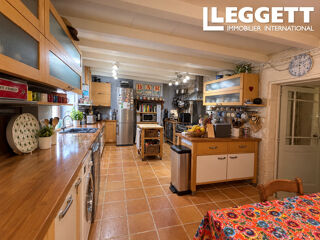 Vente Maison Maison charentaise de caractère ,deux gîtes, piscine, jardin, parking, revenus locatifs près de Saint-Savinien Crazannes