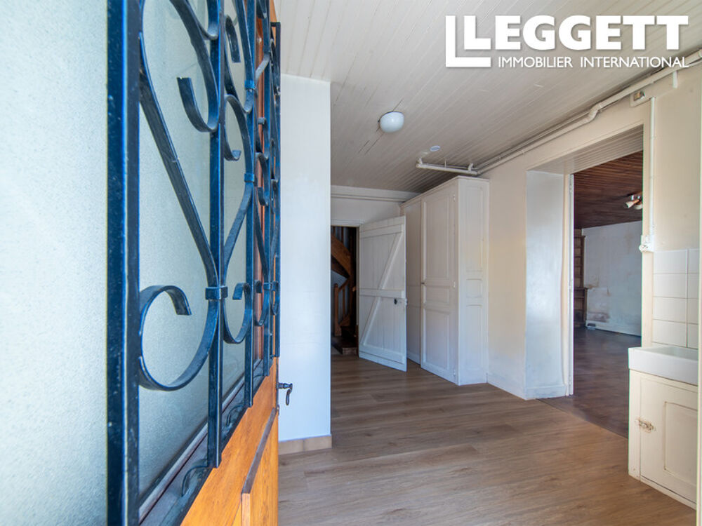 Vente Maison Maison XIXe avec 4 chambres, garage, double accès et fort potentiel aux portes de Poitiers Croutelle