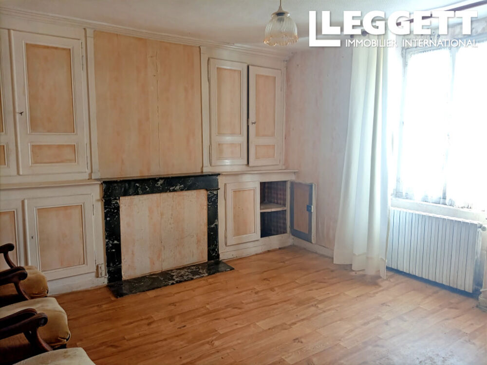 Vente Maison A rénover : agréable maison de 4 chambres avec jardin, grand garage et atelier, dans un village de la Sarthe. Saint-georges-le-gaultier