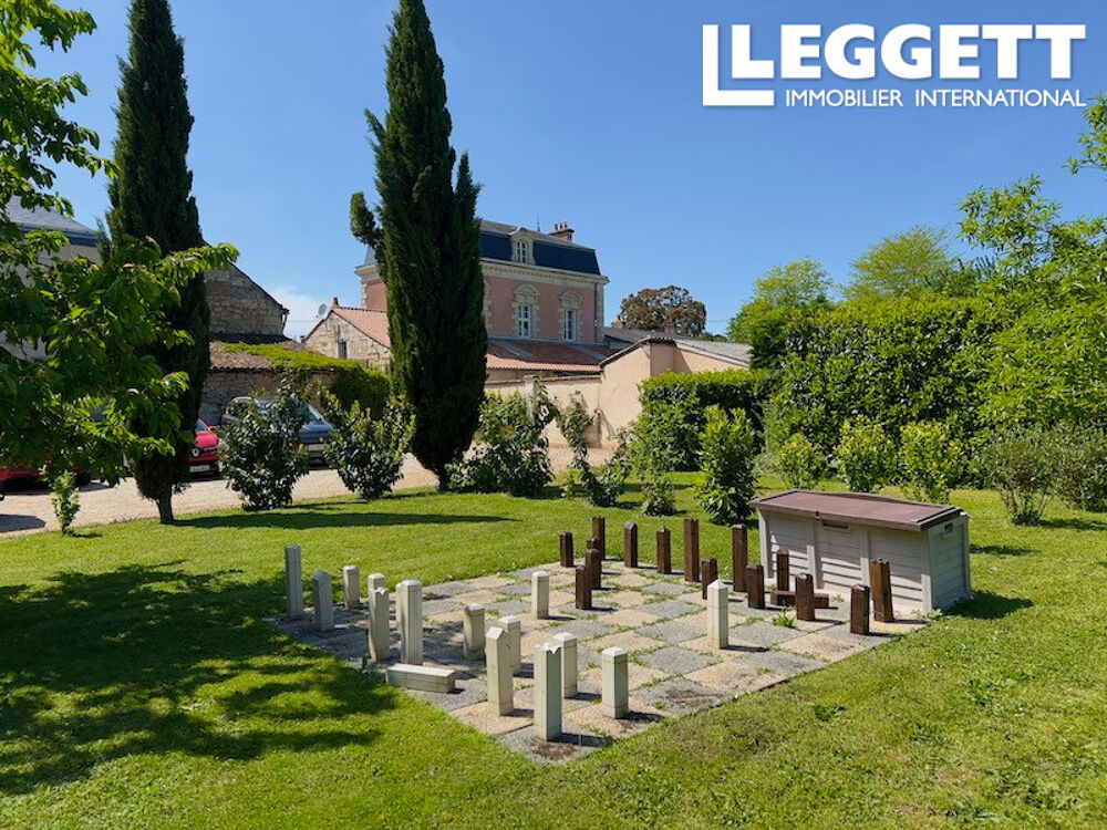  vendre  Proprit/chteau Saint-Macaire-du-Bois (49260)
