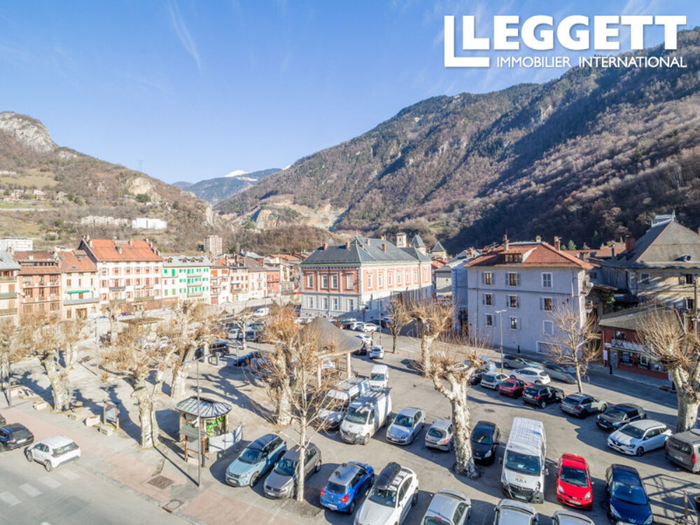À vendre ? Lot de caves et greniers au centre de Moûtiers, plus de 100 m² de dépendances à exploiter