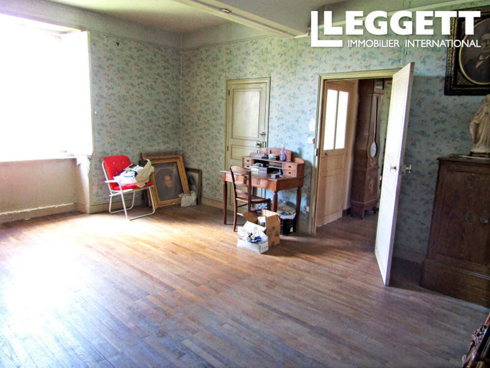 Vente Maison Jolie demeure de maître à rénover avec dépendances et jardin arboré, à Pré-en-Pail. PrÉ-en-pail-saint-samson