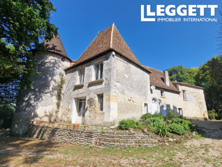 Maison 8 pièces 271 m² · à Savignac-de-l'Isle · 271 m² · 477 000 €