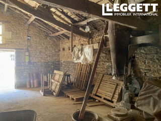  Remise / Grange � vendre 397 m� Fontclaireau