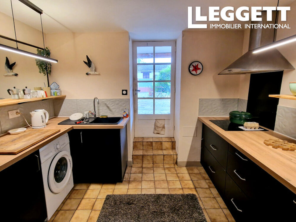 Vente Maison Maison de village de charme avec 4 chambres, terrasse ensoleillée et garage au c?ur de La Tour-Blanche La tour-blanche-cercles