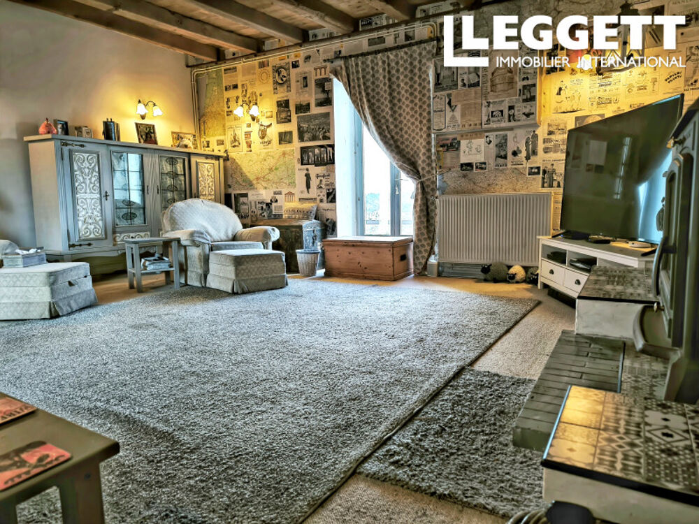 Vente Maison Maison de campagne en pierre avec installations équestres, 4,5 ha, carrière, vues panoramiques & piscine Millac