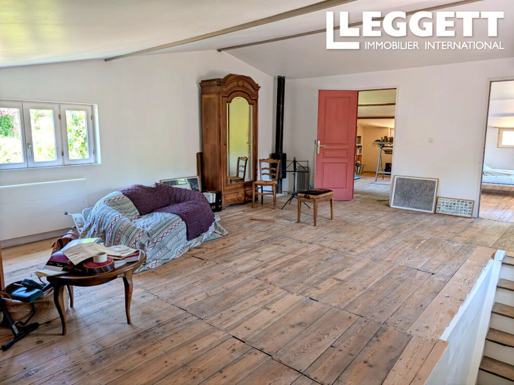 Vente Maison Parc Naturel du Perche, En village et en position dominante, maison mitoyenne avec atelier d'artiste, jardin.. RÉmalard en perche