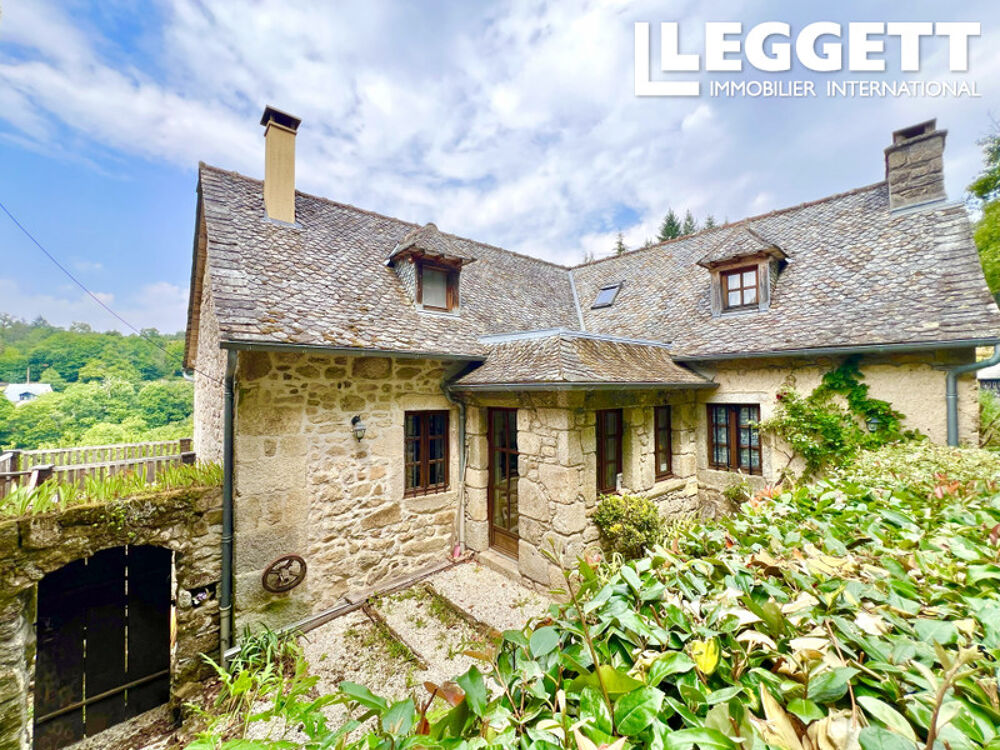 Vente Maison Maison de caractère en pierre avec terrain, piscine et grange dans la campagne aveyronnaise Espeyrac