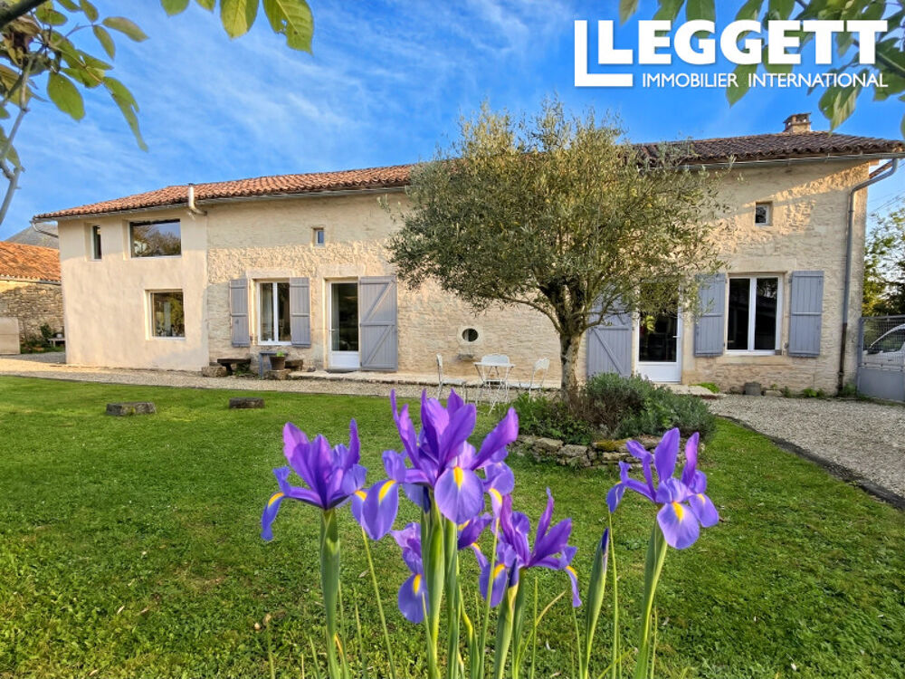 Vente Maison Maison de charactère de 7 pièces et 1433m² de terrain à Barro Barro