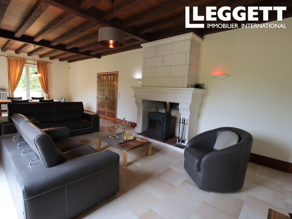Vente Maison Une charmante maison de style périgourdin située entre Thiviers et Brantôme, dans le calme du Périgord Vert.<br /><br /> Saint-pierre-de-cÔle