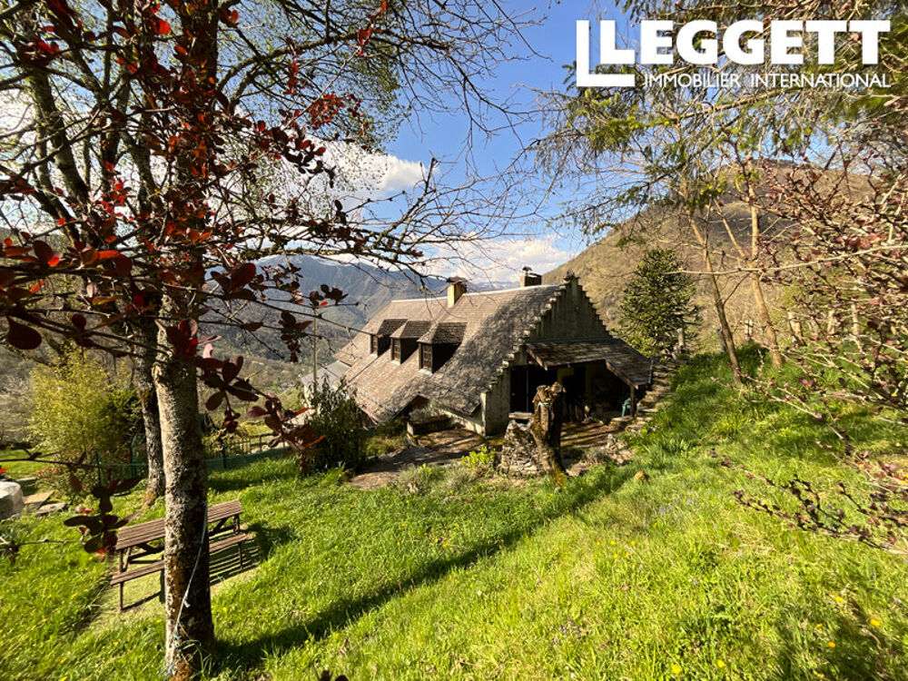 Vente Maison Grande maison de montagne avec appartement indép., vues sublimes et potentiel locatif ? à 10mn des pistes Boutx