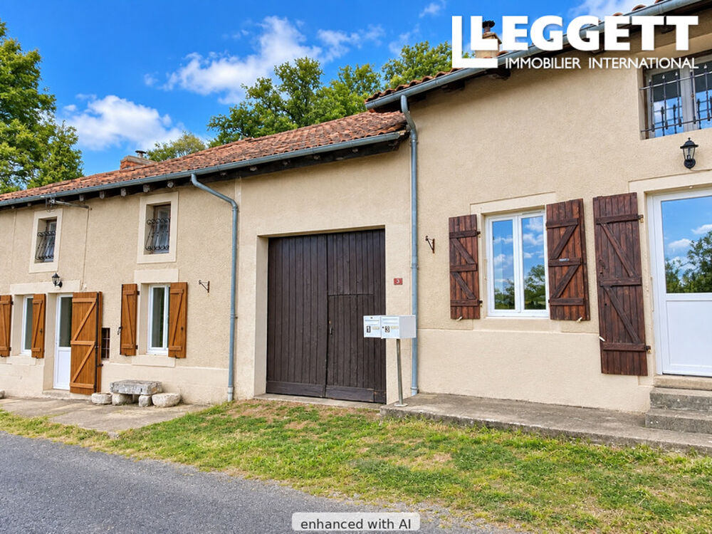Bel ensemble immobilier de caractère composé de deux maisons, d'une grange, d'un jardin et d'une terrasse