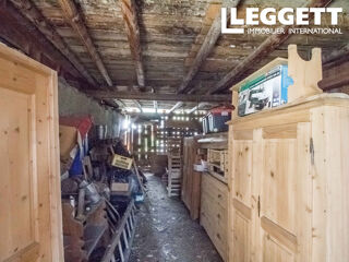  Remise / Grange � vendre 165 m� Saint-jean-de-belleville