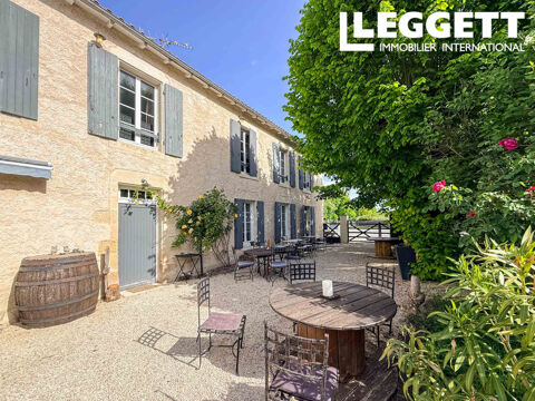 Immeuble utilis&eacute; actuellement comme bar-restaurant avec chambres d'h&ocirc;tes au c?ur d'Aulnay 304500 17470 Aulnay