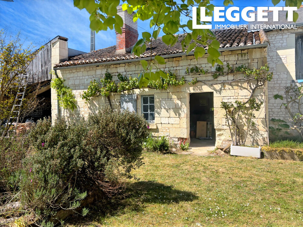 Vente Maison Longère en pierre 3 ch avec gîte, dépendances et loft 55 m² près de Saumur Raslay
